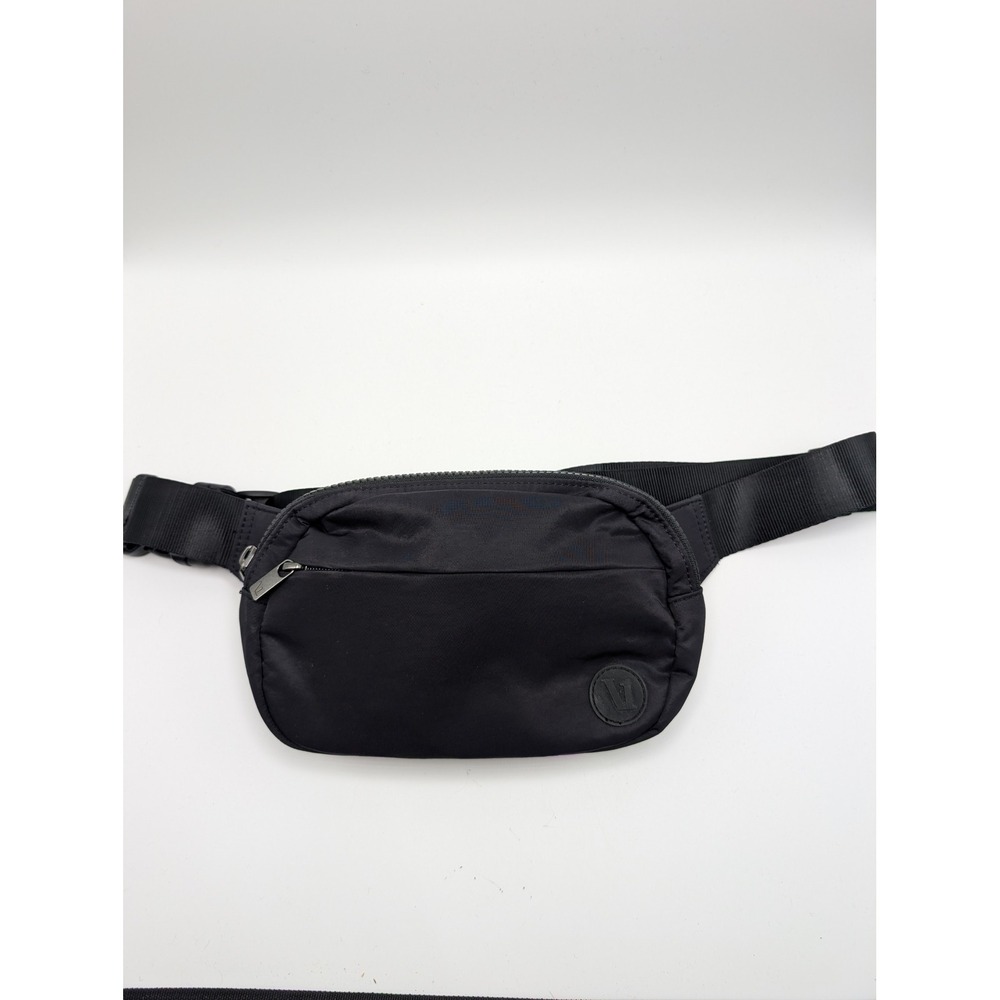 Vuori Black Belt Bag Adjustable Strap Waist Pack Crossbody Fanny Pack OS